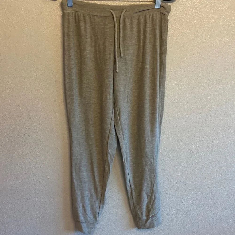 NWT- Chaser grey jogger with side slits- Size Medium